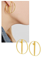 Hooped耳环图形珠宝趋势夏洛特Chesnais Maison Margiela |  时尚巴黎#克里奥尔 - 萨穆恩 - 夏洛特 - 切斯奈