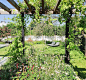 tuinarchitect_floris_steyaert_lumineuze_tuin_oostkamp_arthur_degeyter_zwembad_parrotia_rhus_beton (2)