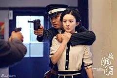 组图：《胭脂》首曝海报 陆毅深情凝视赵丽颖_高清图集_新浪网
