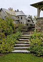 15 Lush Victorian Landscape Designs That Will Take Your Breath Away