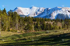 科罗拉多州的雪顶派克峰