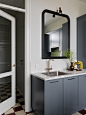 This is an example of a contemporary kitchen in Moscow.
