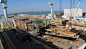正在船坞中吊装舰艉分段的CVN-80“企业”号 图片来源：亨廷顿·英格尔斯（HII）Youtube频道截图