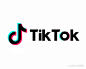抖音海外版TikTok LOGO
音符 字体O 重叠 黑色 中国 LOGO设计
TikTok于2016年推出,北京字节跳动科技公司宣布，将关闭其去年12月以近10亿美元收购的流行视频应用Musical.ly，并将用户转移到抖音海外版TikTok（抖音）。新LOGO继续沿用了带有故障艺术（Glitch Art）风格的音符“♪”图形，字体部分则做了全新的设计。新的字体为了和图像呼应，字母“O”也做了“错位”处理。新字体较之前变的紧凑活泼，除了图文组合使用外，还可以单独将字标拿来应用。