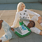 Tommy Hilfiger 在 Instagram 上发布：“@kingcombs and @pyperamerica making #TommyJeans look good from any angle” : 46.1K 次赞、 104 条评论 - Tommy Hilfiger (@tommyhilfiger) 在 Instagram 发布：“@kingcombs and @pyperamerica making #TommyJeans look good from any angle”
