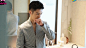 当红小生@盛一伦 确认出演《漂亮的她》男一号，在剧中扮演一名与初恋再续前缘的时尚精英。男主人设跟盛一伦本人迷之吻合，都是高冷外表下藏着一颗暖男的心，对他扮演的精英男主，期待吗？