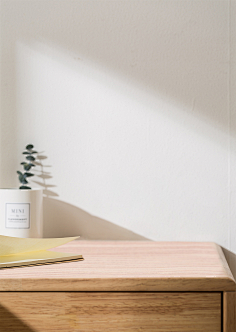 采集galaxy-an采集到台面桌面背景9光影背景素材  背景大图 白色采集