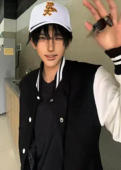 棒球服高中生#服部平次 #cos #名侦探柯南 #男高中生@抽纸z，采集@屿堍