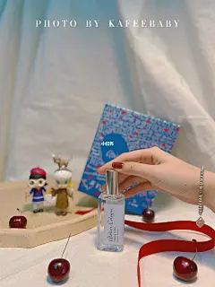 欧珑情人节限定礼盒|万物可爱，更要爱自己 : 一直都很喜欢欧珑这个牌子 情人节快到了，给单身的自己也准备了情人节礼物，就是这个#爱·无边界#情人节限定香水礼盒 礼盒的情人节包装真的太戳我了！311种语言谱写“我爱你”的礼盒（就很特别！） 超适