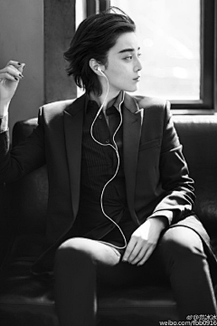 霄燕采集到handsome boys