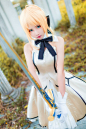 #Fate/GrandOrder# #saber lily# #cos正片# 

Saber Lily：凛子【O-凛子酱-】

摄影:@舔手指的毛毛虫 

后期：@问题酱w坏子 ...展开全文c