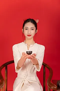 典雅品茗新年龙年春节美女人物摄影图