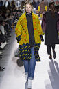 Dries Van Noten Fall 2017 Ready-to-Wear Fashion Show : See the complete Dries Van Noten Fall 2017 Ready-to-Wear collection.