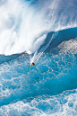 ysvoice:

| ♕ |  daaaammm!  | by Sean Davey | via viltorinox

unikko-juice: ため息が出る程の碧さ。

A Great Resort for Your EyesSean Davey Photography shows the great miles of Hawaii’s surfs and beaches.
