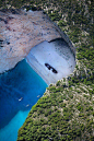 希腊扎金索斯岛，沉船湾，蓝的心都醉了！ #国外# #奇观# #希腊# #旅游#
