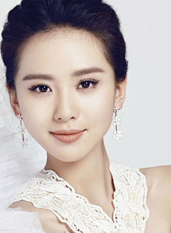 骨子里有内容De人采集到新娘发型