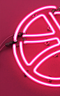 Dribble Neon Icon : Neon renders of the Dribble icon, using different render engines & testing out materials.
