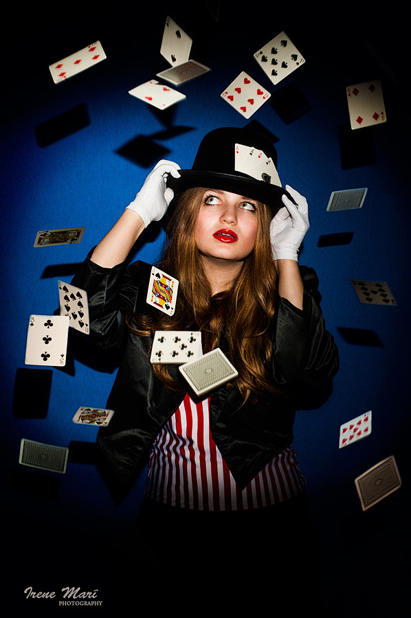 Photograph Poker Fac...