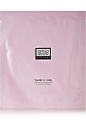 Erno Laszlo - 超肌润玫瑰果冻面膜（4 片装） : 使用说明： 
 将面膜从包装袋中轻轻取出
 移除背面薄膜，轻柔地敷于干爽洁净的面部 
 调整眼部和嘴部挖剪的位置，让面膜纸与肌肤完美贴合 
 15 至 20 分钟后取下 
 轻拍脸部，直至完全吸收剩余精华
 净含量：4 x 25g/ 0.88oz. 
成分：Water, butylene glycol, pentylene glycol, peg-60 hydrogenated castor oil, phenoxyethanol, exan
