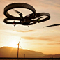 Parrot AR. Drone 2.0
遥控四轴飞行器