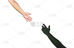 数字手臂伸手抓人手臂的手势。