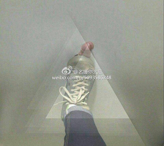 【公测骚男鸟洞露鸟,不料……】今日图片评.