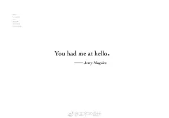 初诱
onesweet
甜品品牌logo设计
——
slogan
“You had me at hello”
“我对你一见钟情”
——
设计的图形想法来自“捧在手心里的甜品”，是正反图形，正着看像是把甜品捧在手心里。反过来像正在拿甜品，制作甜品的感觉，突出用心手作的概念。

用一个圆圈元素。简化了甜品的元素。也是我们 ONESWEET 的首字母 O 的形态。