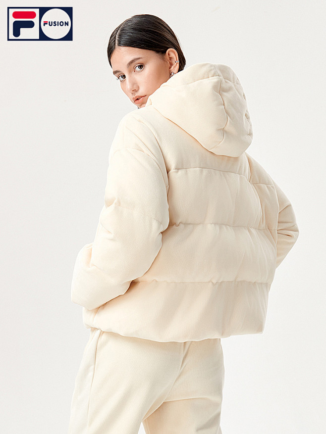 FILA FUSION斐乐潮牌保暖羽绒服...