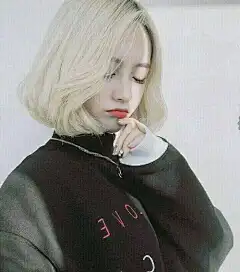 【头像】【色系】【萝莉】【男生】【女生】【情侣】【欧美】【壁纸】