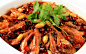 【麻辣虾】原料：虾一斤，干红辣椒，葱，蒜，花椒，香辣酱，香油，盐，糖，熟白芝麻。做法：1.买回来的虾洗净，剪去须，用牙签从第二节处挑出虾线，再去洗干净后淋干水分备用。2.葱切段，蒜扒皮整个备用。3.锅内放油，可以适当多些，油七、八在热时放入虾，炸至变成红色捞出。4.把锅中的油倒出来，不用再放油了，锅中粘的油就足够了，放葱、蒜、花椒炒香，再放入几滴香油继续翻炒均匀。5.倒入辣椒，翻炒一会，放入香辣酱，翻炒均匀。6.倒入小半小碗水，加盐、白糖，翻炒。7.加入虾，翻炒一会儿，当汁被虾吸收得差不多时，放入熟白芝麻