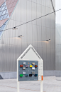 DutchScot : We believe in creating surprising and intelligent design for fascinating individuals and brands.