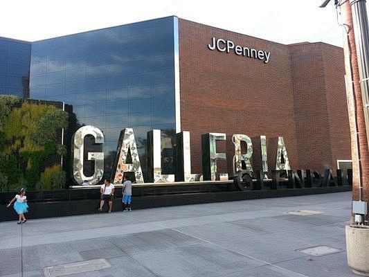 Glendale Galleria - ...
