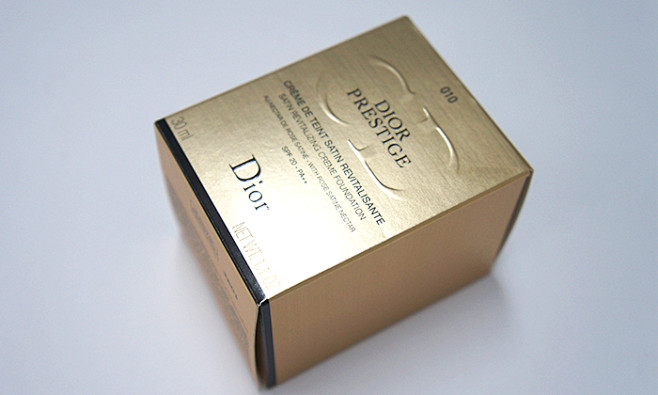 Dior包装盒