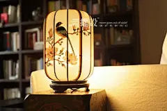 新中式灯手绘柞蚕丝灯饰古典布艺床头台灯摆设出品2013款-淘宝@北坤人素材