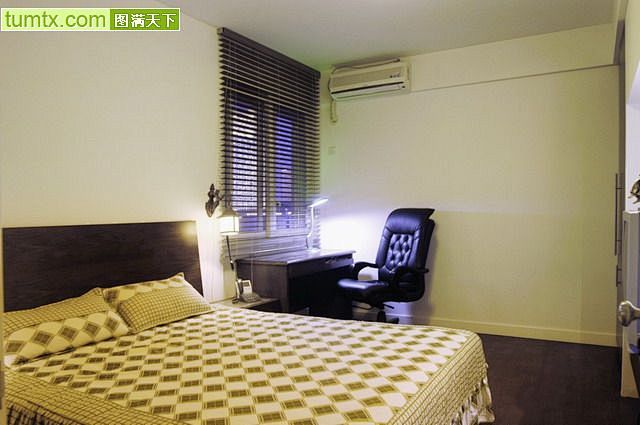 流行卧室实景图工作台