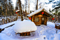 雪乡有梦幻雪景，还有无语的栈道 : 吸引我们去一个地方旅游，在这全民摄影的年代，经常是某张图片。吸引我去雪乡的，是雪蘑菇的梦幻图片。因为很少有地方能像雪乡那样，似乎老天每年的冬天都在那里生产奶油，涂抹哪里，哪里就有白色的美丽蛋糕。雪乡有...