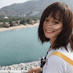 新阳乂采集到搞笑 gif 美女