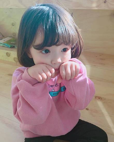 萌娃金恩星小女孩可爱女生头像无水印喜欢点赞