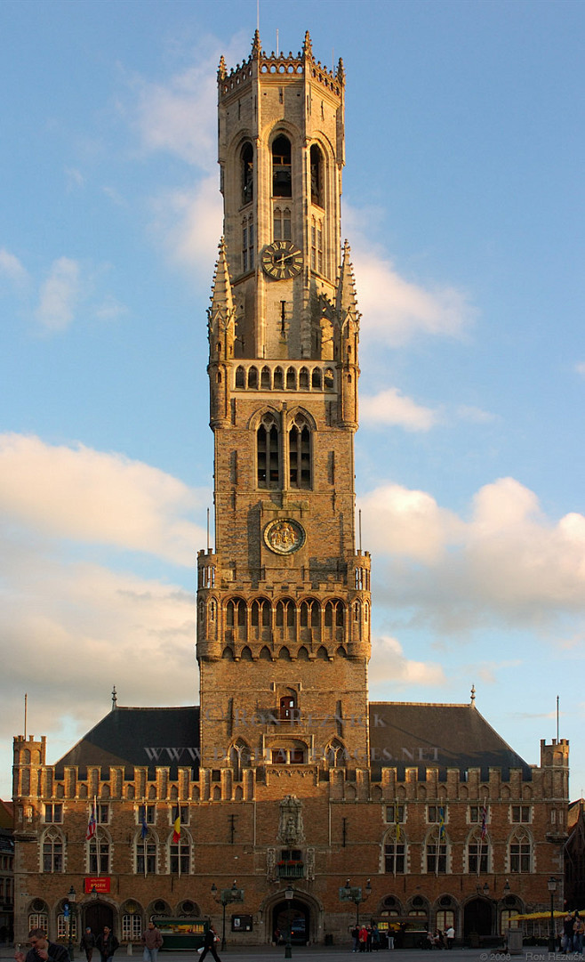 Bruges_BellTower_220...