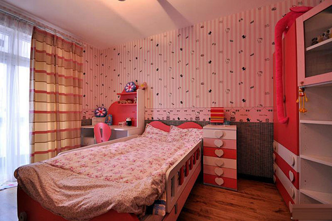 现代简约风格跃层三室两厅儿童房儿童床装修...