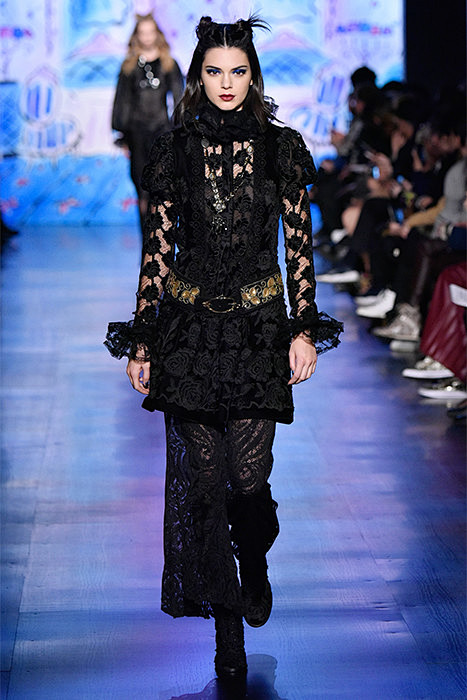 ANNA SUI : ANNA SUI ...