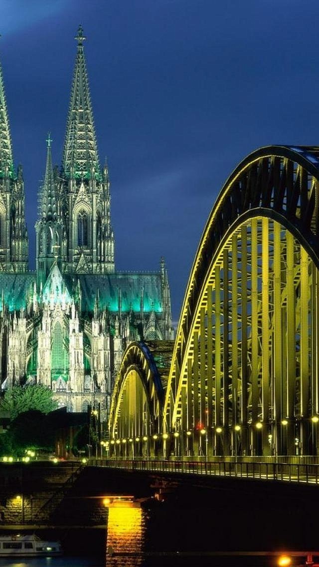 霍亨索伦桥，科隆大教堂，德国科隆