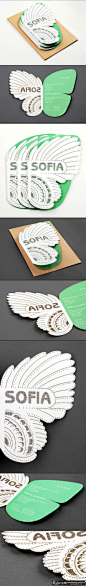 精美时尚的蝴蝶双折页设计 绿色简约二折页设计 异形创意二折页 蝴蝶状的创意卡片折页