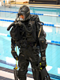 divergear:

finnish military diver