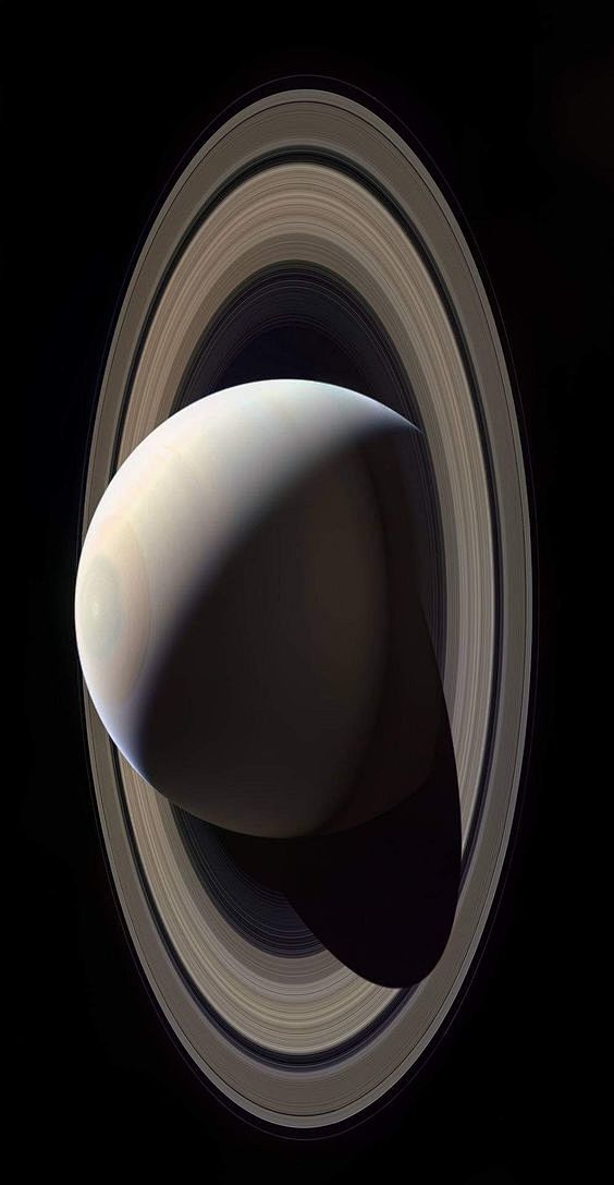 Saturn : spaceporn