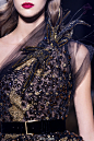 Elie Saab Haute Couture F/W 2016 Detail┃高级定制的价值正是在这些细节手工艺上体现～