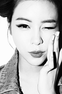 JustCPLAN采集到纯色美女