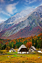 斯洛文尼亚朱利安阿尔卑斯山的秋天