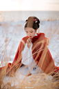 元宵节快乐～过节要发片哦！

出境：O美喵喵_
：@知竹zZ
斗篷：@簪花阁汉服工作室 ​​​​