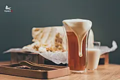 奶盖茶摄影
鹿马创意 | 饮品美食视觉形象策划工作室 

鹿马广告旗下，立足上海与杭州，服务辐射全国，由知名摄影师陈燕飞掌镜，专注美食与饮品视觉形象摄影设计的工作室。 
服务项目：饮品摄影丨美食摄影丨淘宝摄影丨产品摄影 | 人物摄影 | 纪实摄影丨生活摄影丨创意策划丨

我们服务过的品牌
加盟连锁茶饮
鲜果时间，蜜雪冰城，新时沏，甜啦啦，Teaka，古茗，菲比，辻利，8